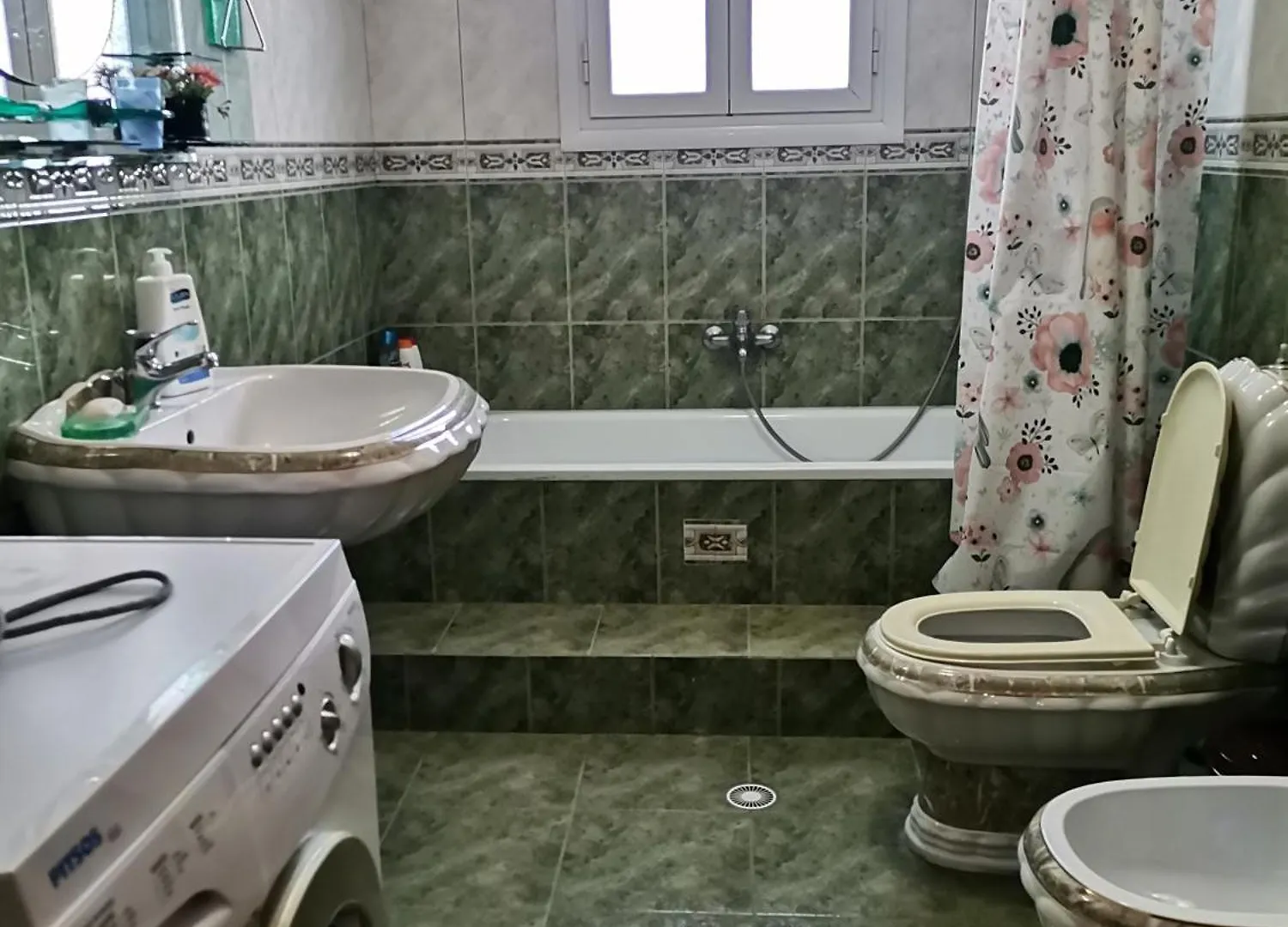 Casa de Férias Margarita - Entire House With 4 Bedrooms And Free Parking Gjirokastër Albânia