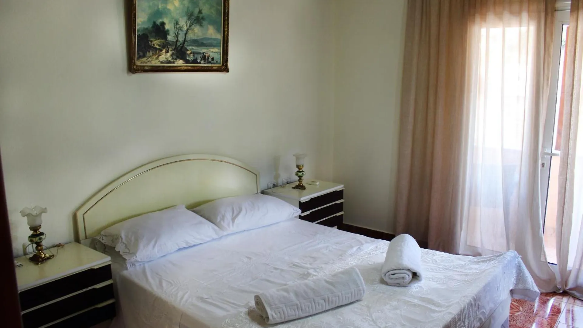 Margarita - Entire House With 4 Bedrooms And Free Parking Gjirokastër 0*,  Albânia